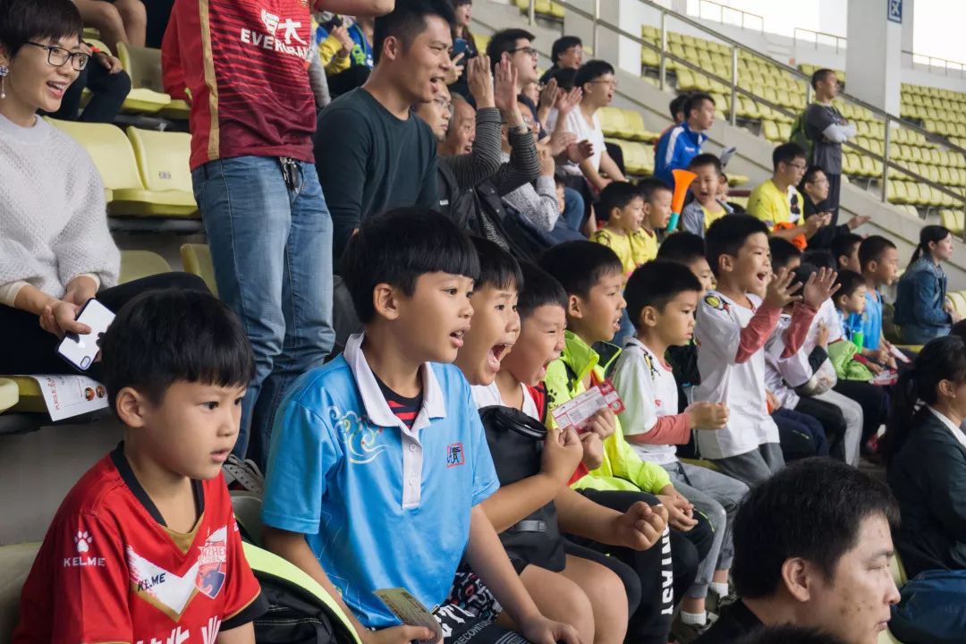 关于深圳佳兆业努力克服困难，做好每一场比赛的信息